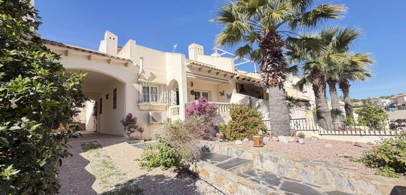 Sale - Bungalow -
Orihuela Costa - Las Ramblas