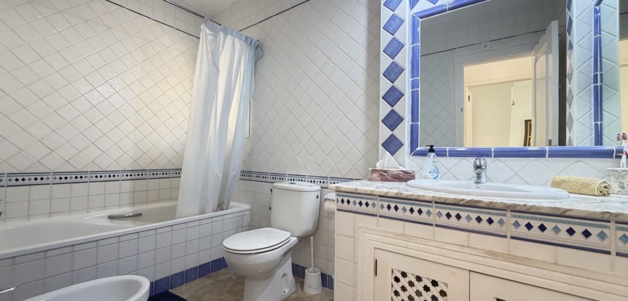 Sale - Bungalow -
Orihuela Costa - Las Ramblas