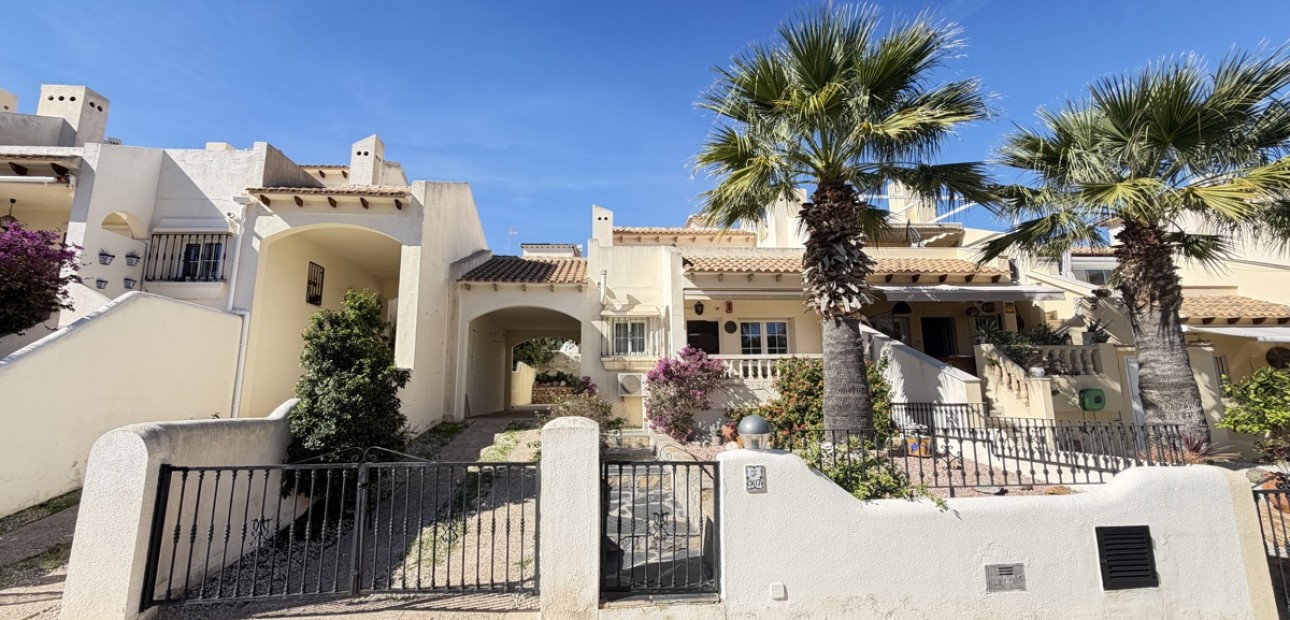Sale - Bungalow -
Orihuela Costa - Las Ramblas