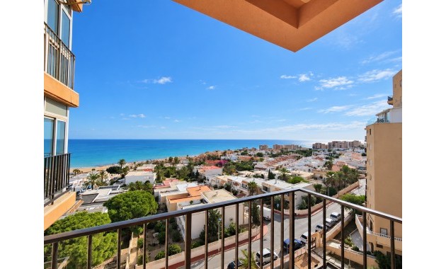 Sale - Apartment / flat -
Torrevieja - Torre La Mata