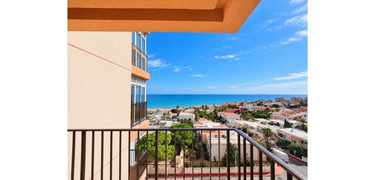 Sale - Apartment / flat -
Torrevieja - Torre La Mata