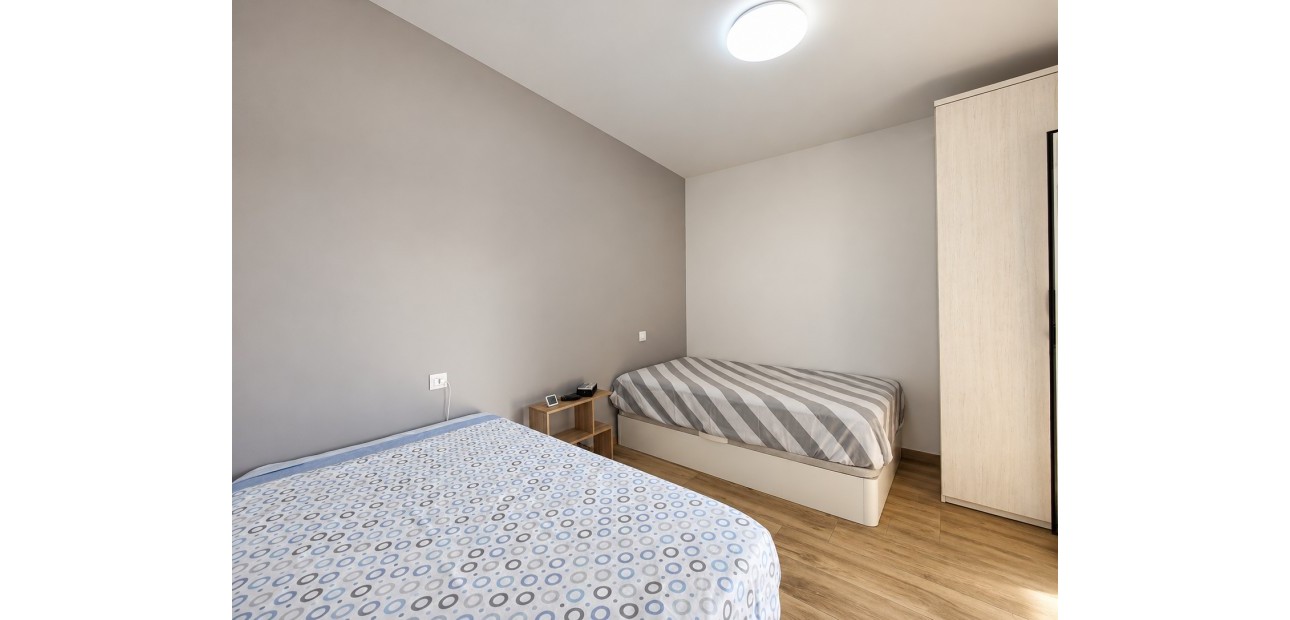 Sale - Apartment / flat -
Torrevieja - Torre La Mata