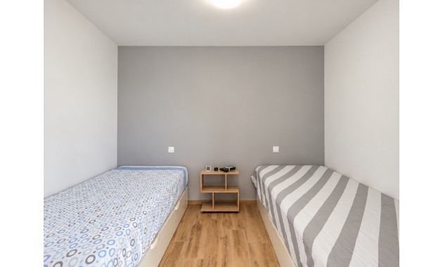Sale - Apartment / flat -
Torrevieja - Torre La Mata