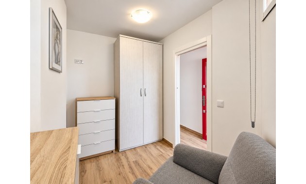 Sale - Apartment / flat -
Torrevieja - Torre La Mata