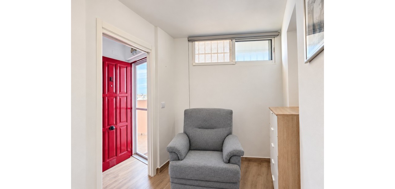 Sale - Apartment / flat -
Torrevieja - Torre La Mata