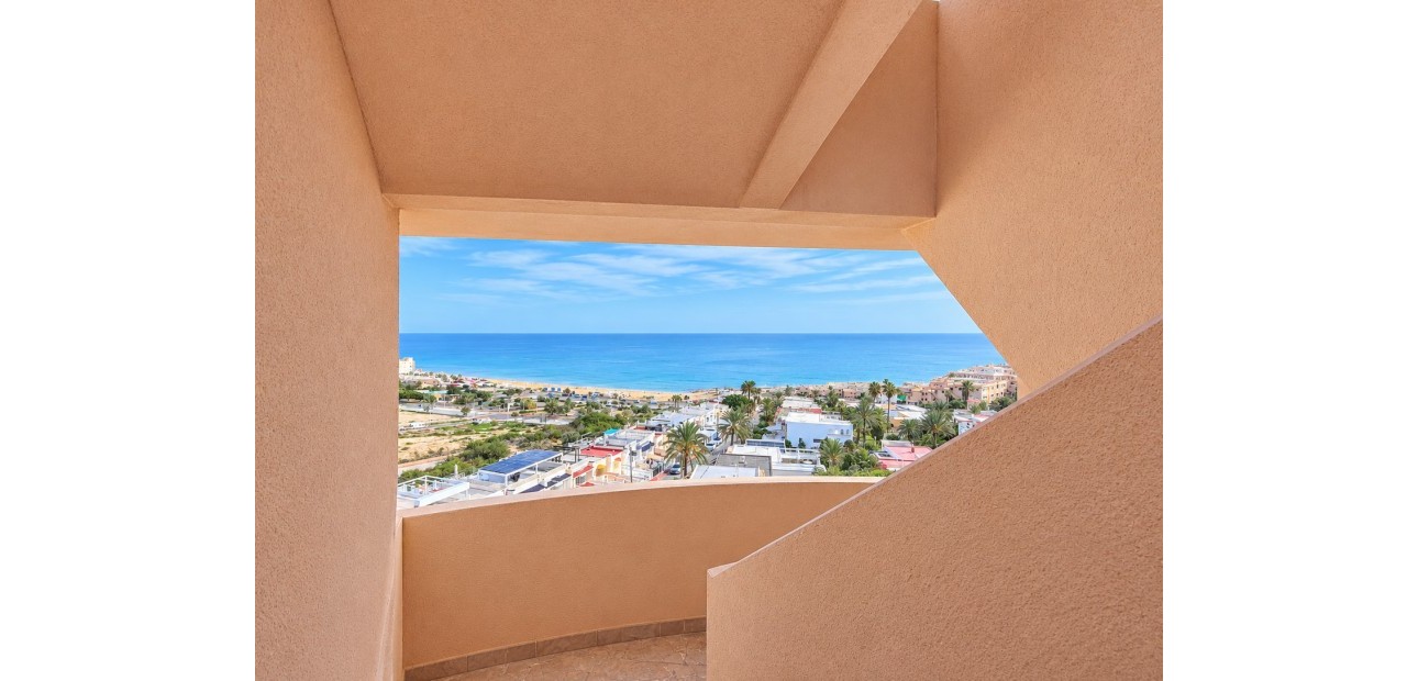 Sale - Apartment / flat -
Torrevieja - Torre La Mata