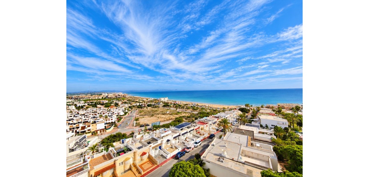 Sale - Apartment / flat -
Torrevieja - Torre La Mata