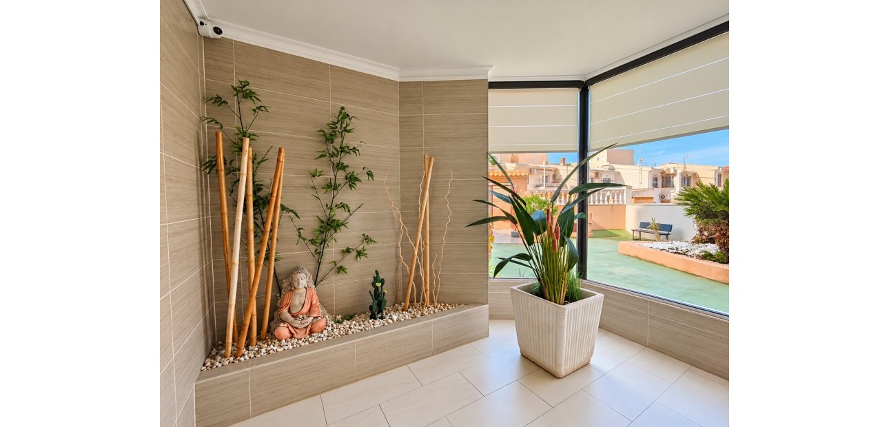 Sale - Apartment / flat -
Torrevieja - Torre La Mata