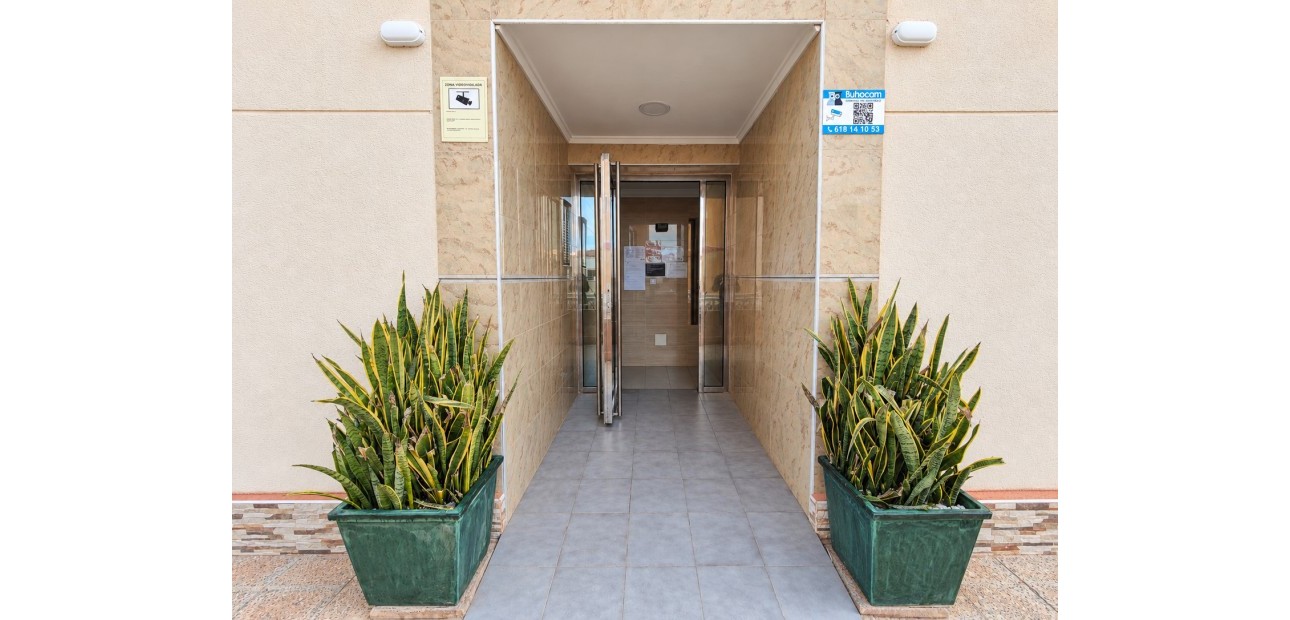 Sale - Apartment / flat -
Torrevieja - Torre La Mata