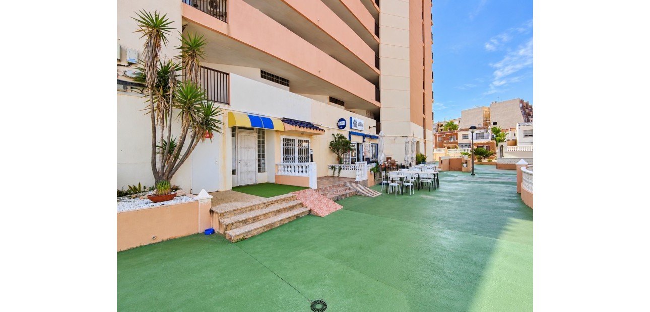 Sale - Apartment / flat -
Torrevieja - Torre La Mata