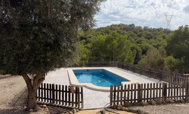 Sale - Country Property/Finca -
Torremendo