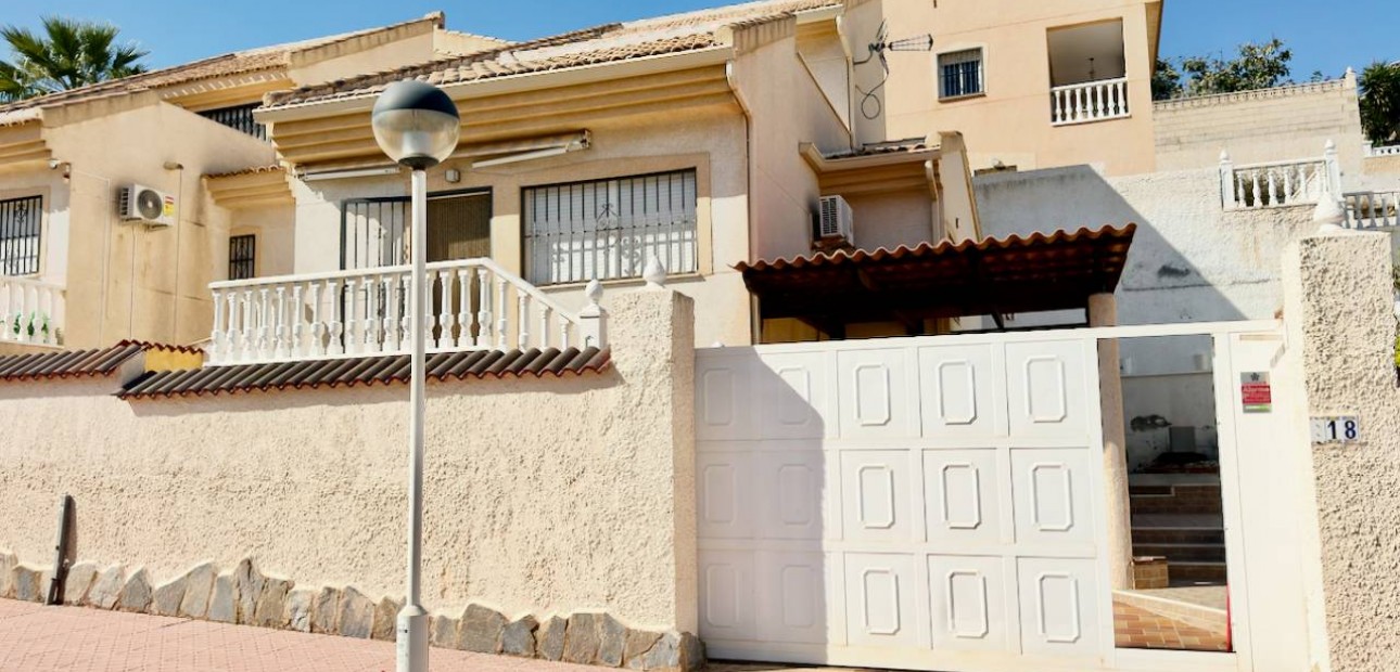 Herverkoop - Villa -
Ciudad Quesada