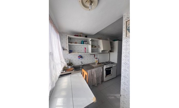 Sale - Apartment / flat -
Torrevieja - Punta prima