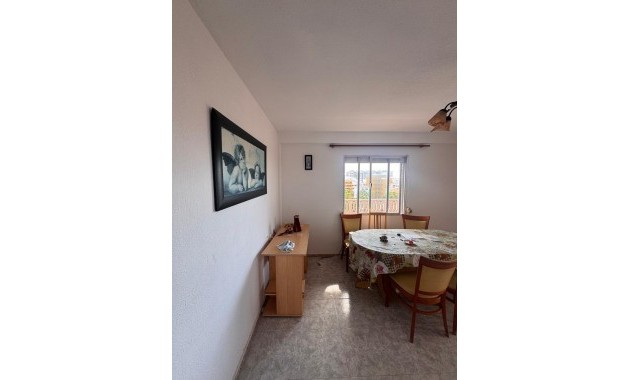 Sale - Apartment / flat -
Torrevieja - Punta prima
