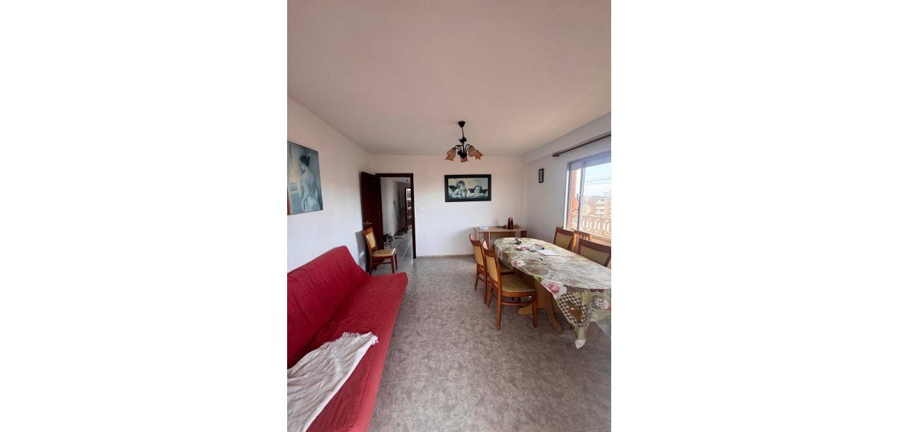 Sale - Apartment / flat -
Torrevieja - Punta prima