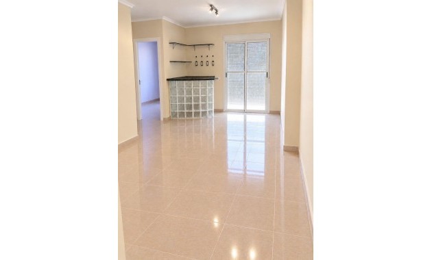 Sale - Apartment / flat -
Torrevieja - Centro