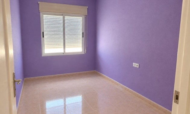 Sale - Apartment / flat -
Torrevieja - Centro