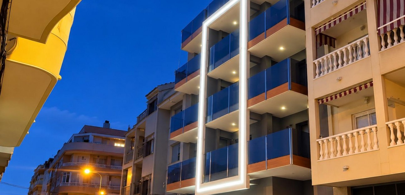 Sale - Apartment / flat -
Torrevieja - Playa del cura