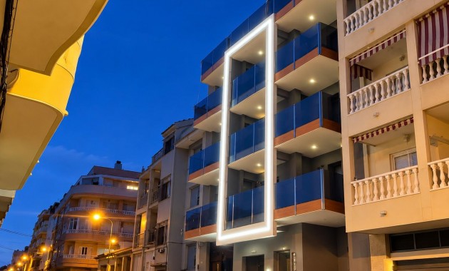 Sale - Apartment / flat -
Torrevieja - Playa del cura
