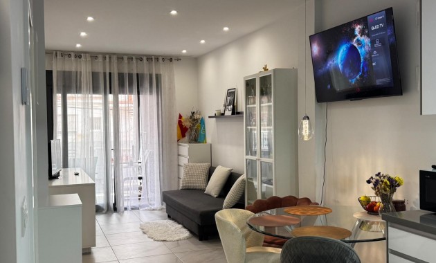 Sale - Apartment / flat -
Torrevieja - Playa del cura