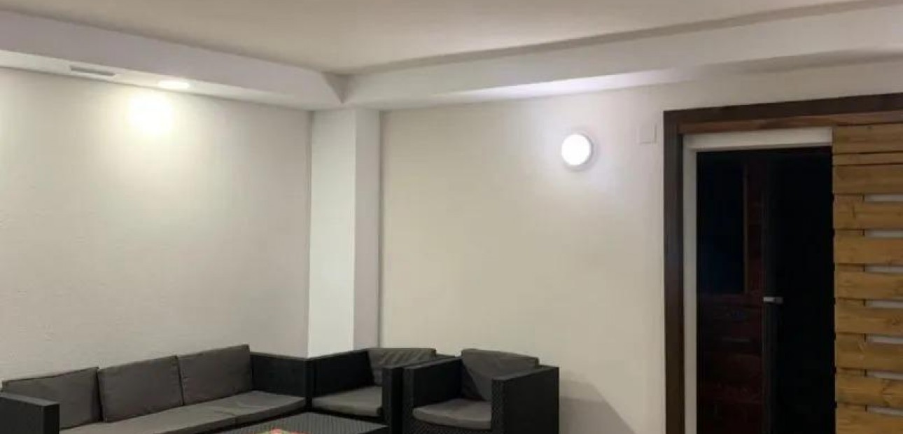 Sale - Apartment / flat -
Torrevieja - Playa del cura