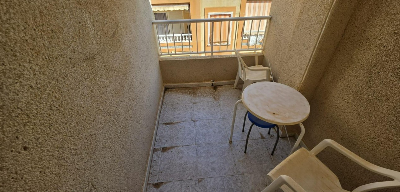 Sale - Apartment / flat -
Torrevieja - Estacion de autobuses