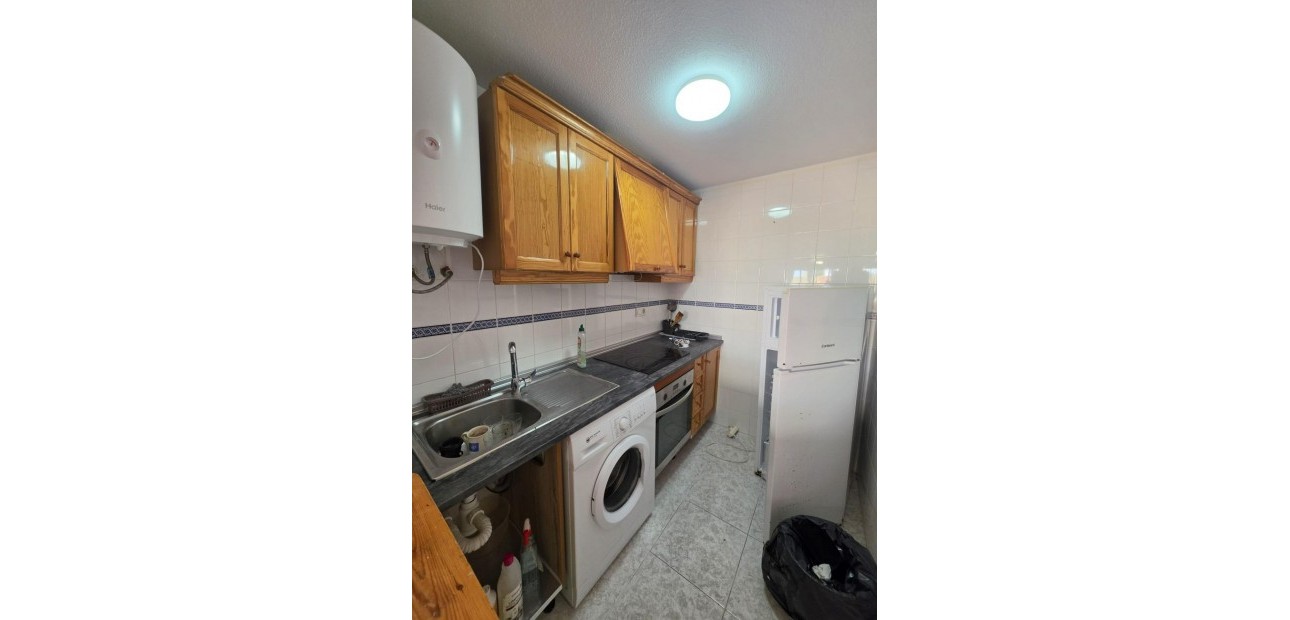 Sale - Apartment / flat -
Torrevieja - Estacion de autobuses