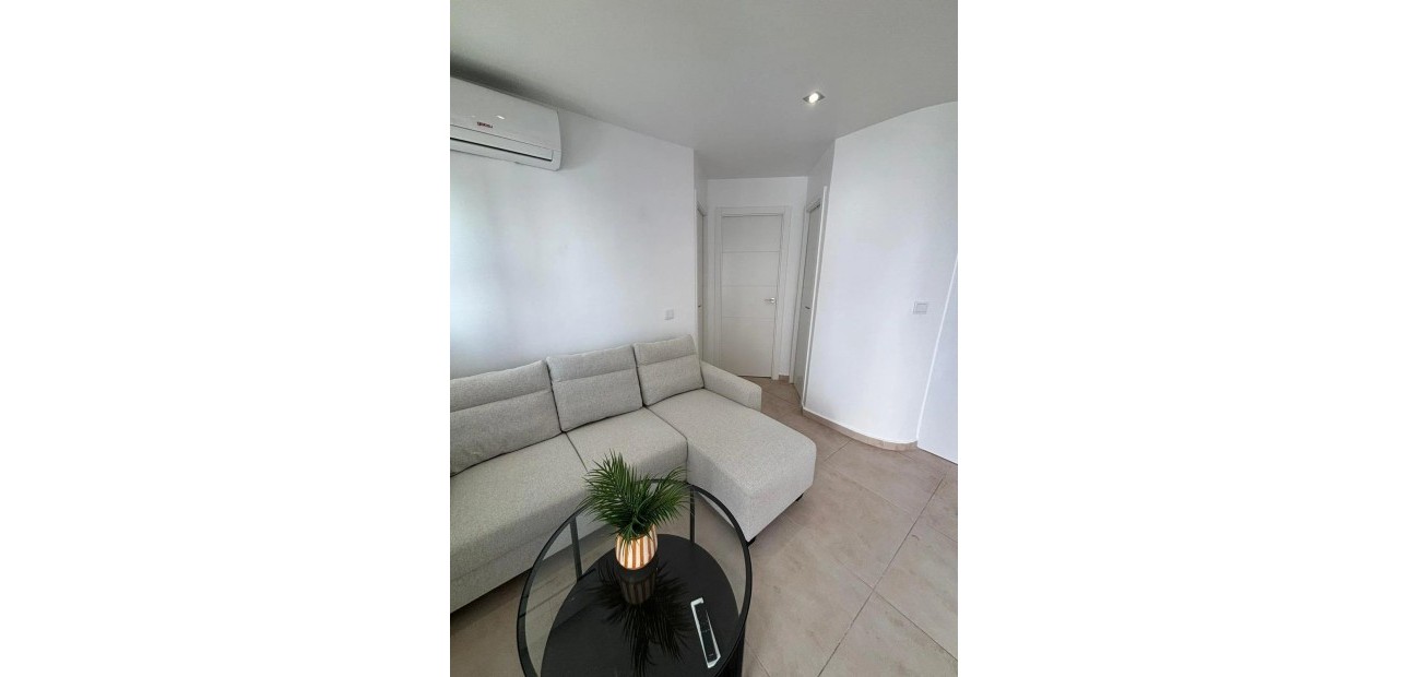 Sale - Apartment / flat -
Orihuela Costa - La Zenia