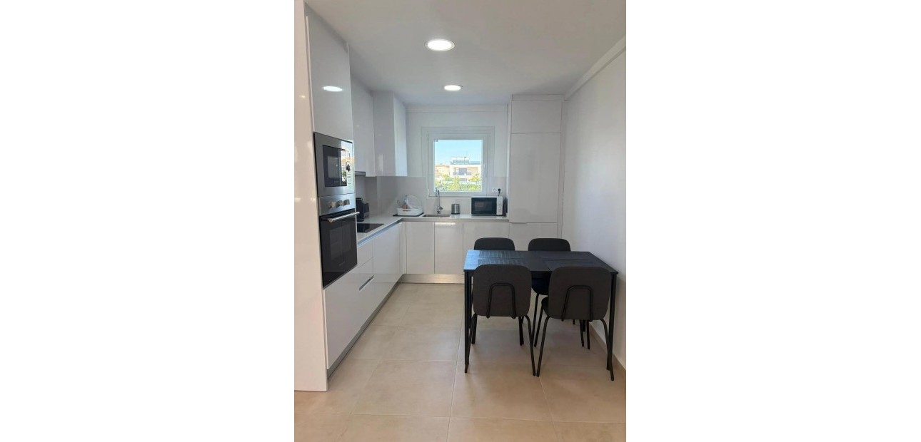 Sale - Apartment / flat -
Orihuela Costa - La Zenia