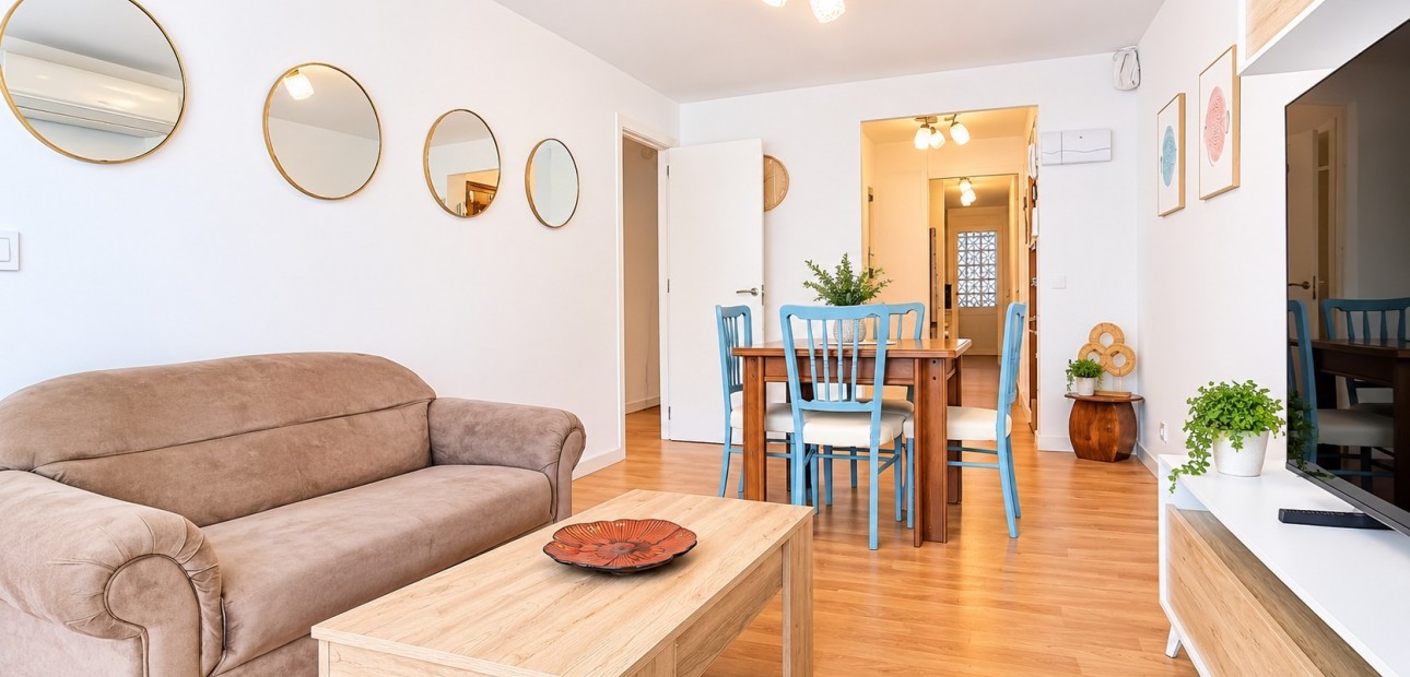 Sale - Apartment / flat -
Torrevieja - Playa Los Locos