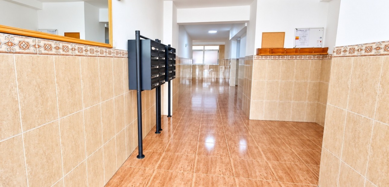Sale - Apartment / flat -
Torrevieja - Playa Los Locos