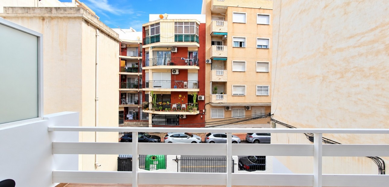Sale - Apartment / flat -
Torrevieja - Playa Los Locos