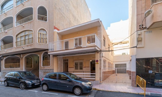 Sale - Flat -
Torrevieja - Habaneras