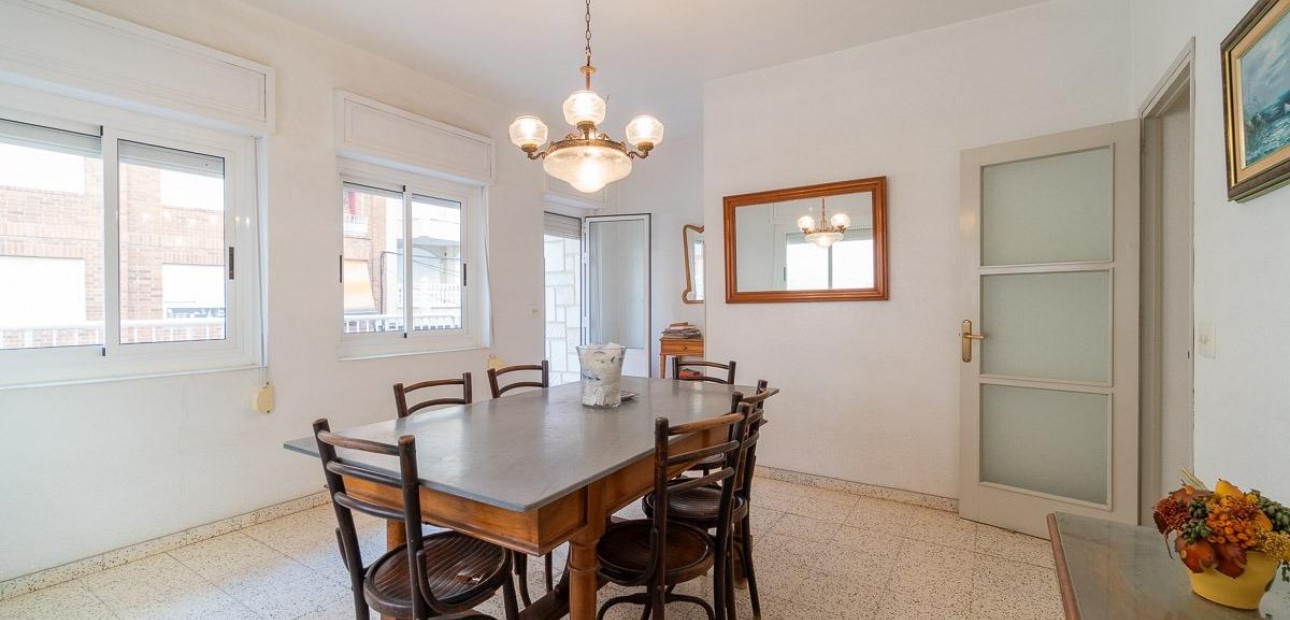 Sale - Flat -
Torrevieja - Habaneras