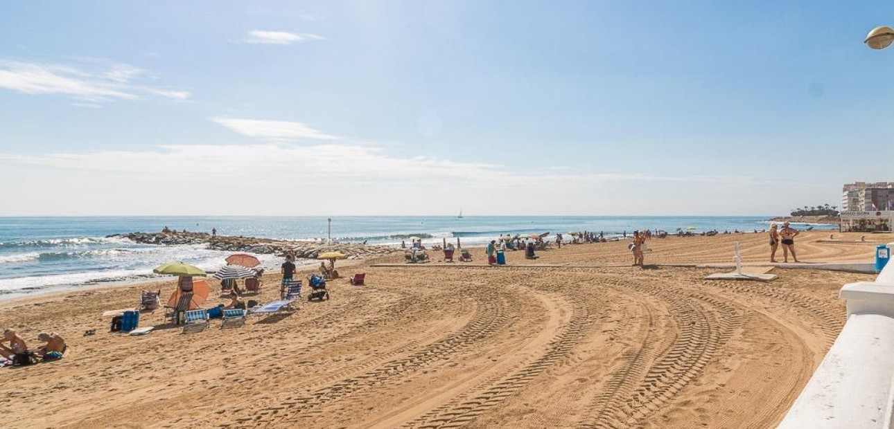 Sale - Flat -
Torrevieja - Habaneras