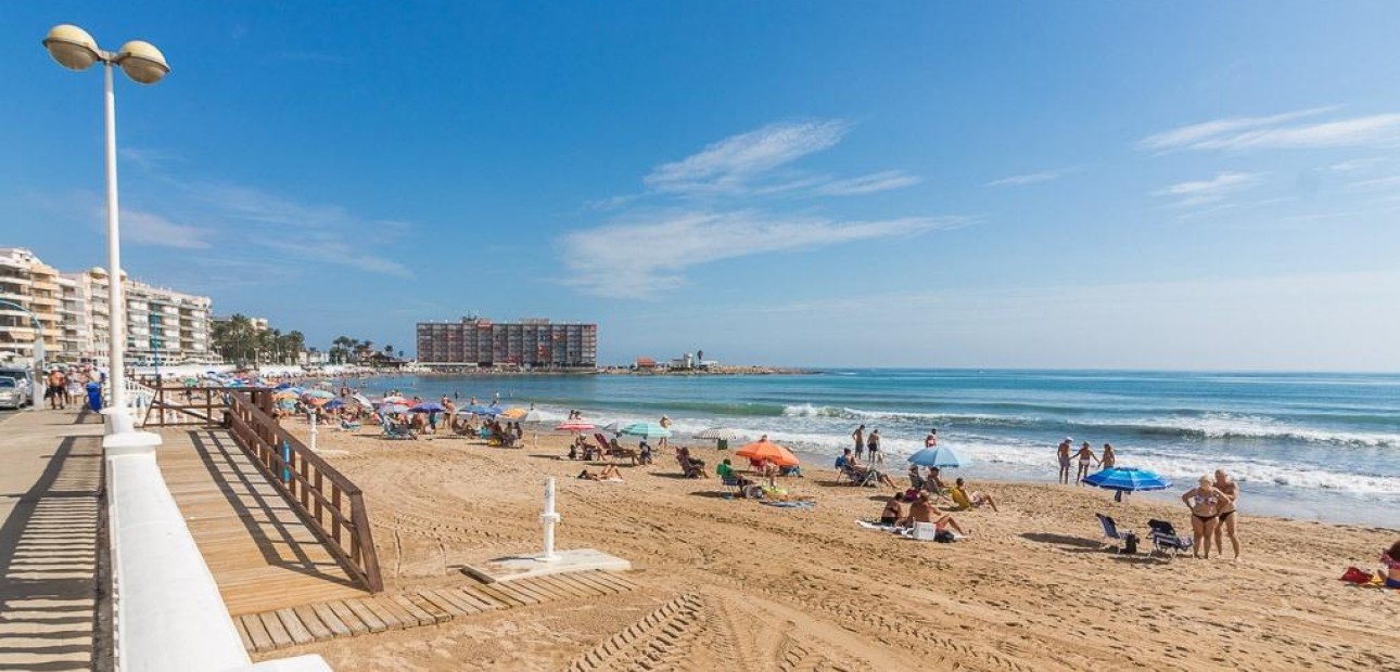 Sale - Flat -
Torrevieja - Habaneras