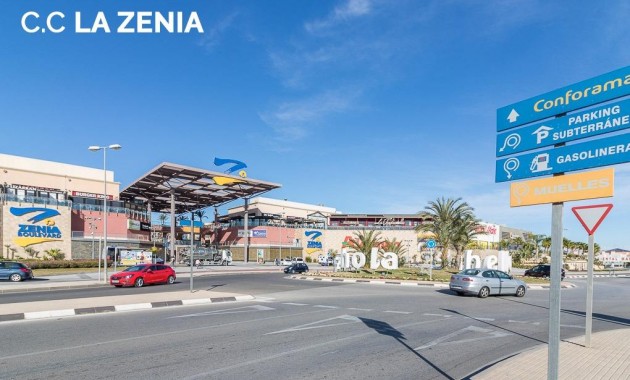 Sale - Flat -
Torrevieja - Habaneras