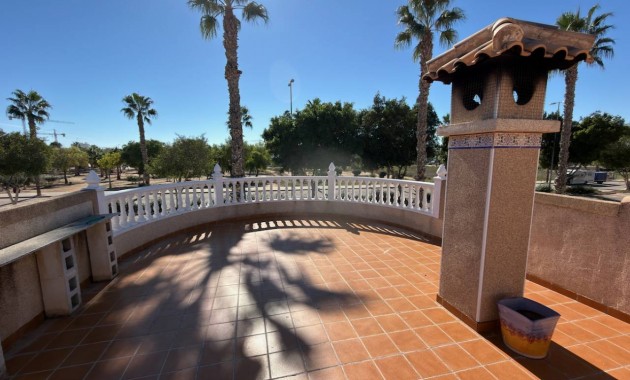 Sale - Villa -
Guardamar del Segura - Guardamar - El Raso