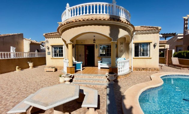 Sale - Villa -
Guardamar del Segura - Guardamar - El Raso