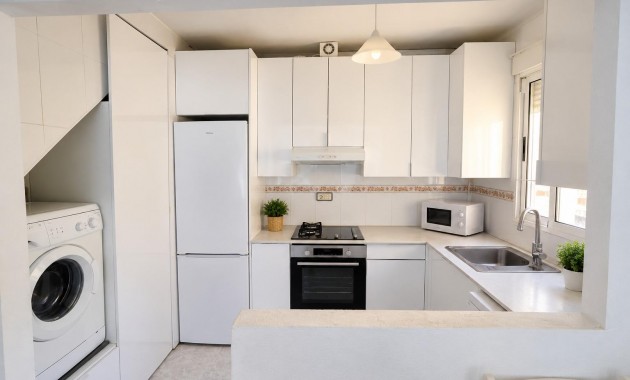 Sale - Bungalow -
Torrevieja - La Siesta - El Salado - Torreta