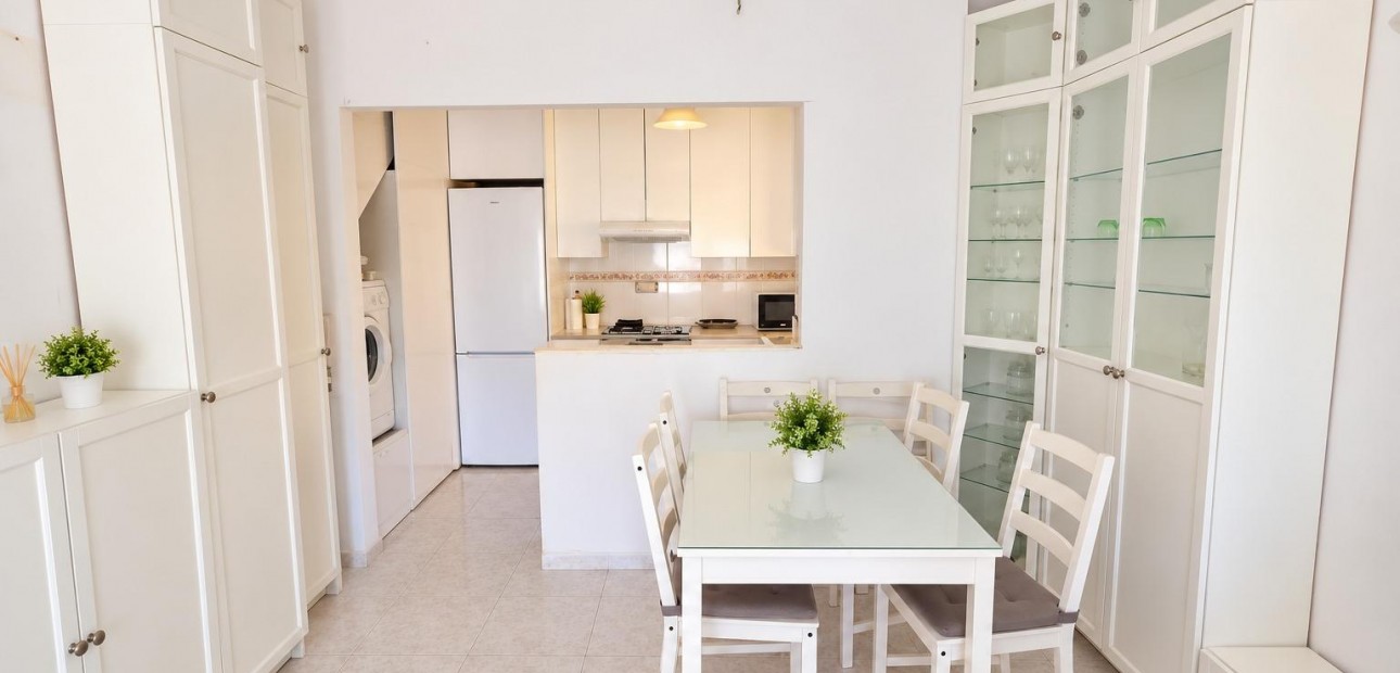 Sale - Bungalow -
Torrevieja - La Siesta - El Salado - Torreta