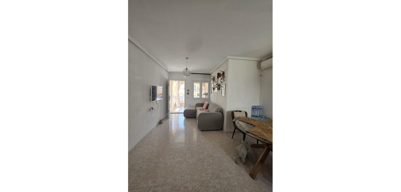 Sale - Apartment / flat -
Torrevieja - Acequion