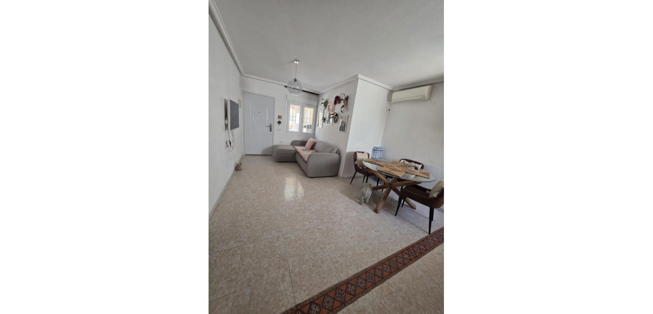 Sale - Apartment / flat -
Torrevieja - Acequion
