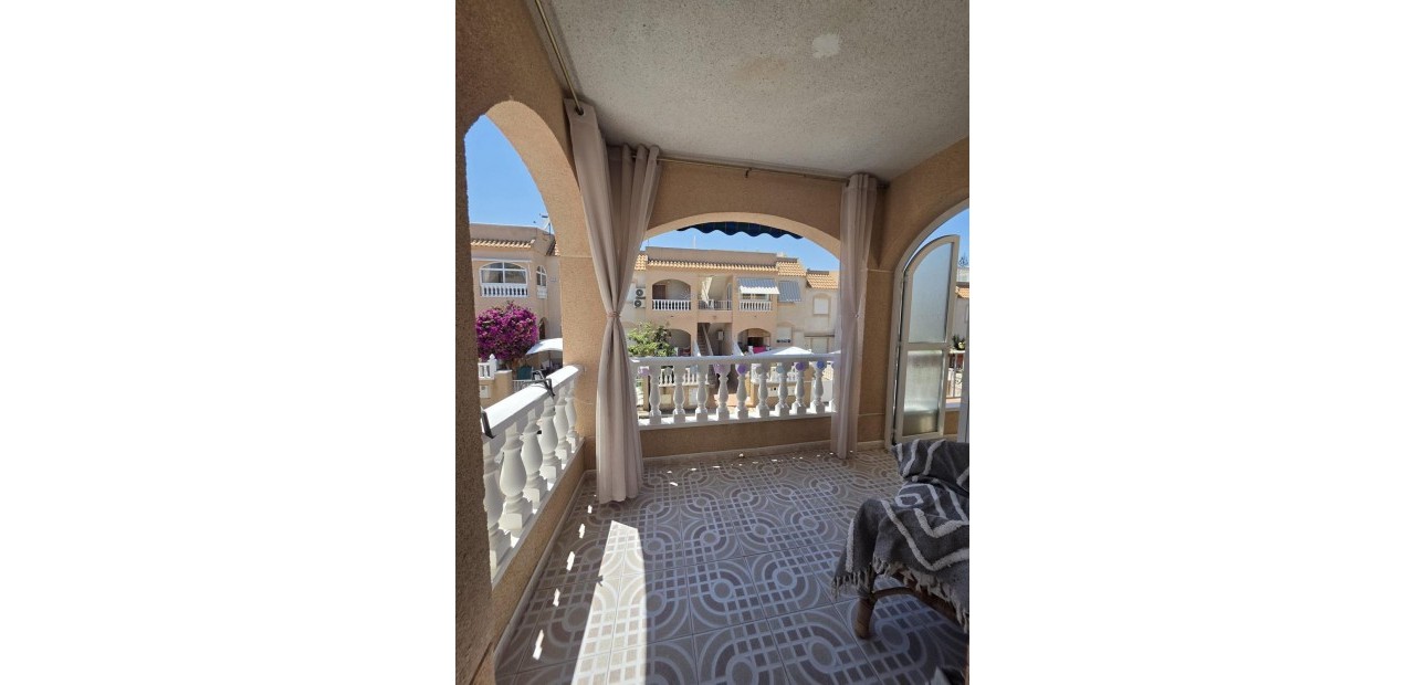 Sale - Apartment / flat -
Torrevieja - Acequion