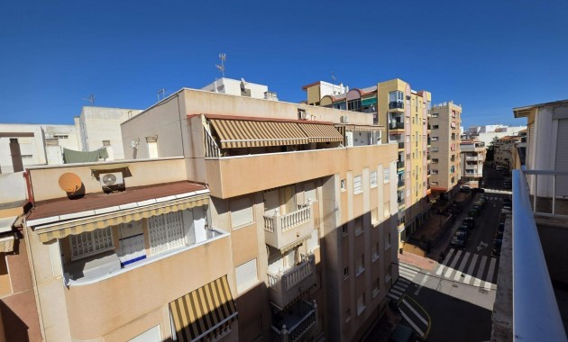Sale - Apartment / flat -
Torrevieja - Estacion de autobuses