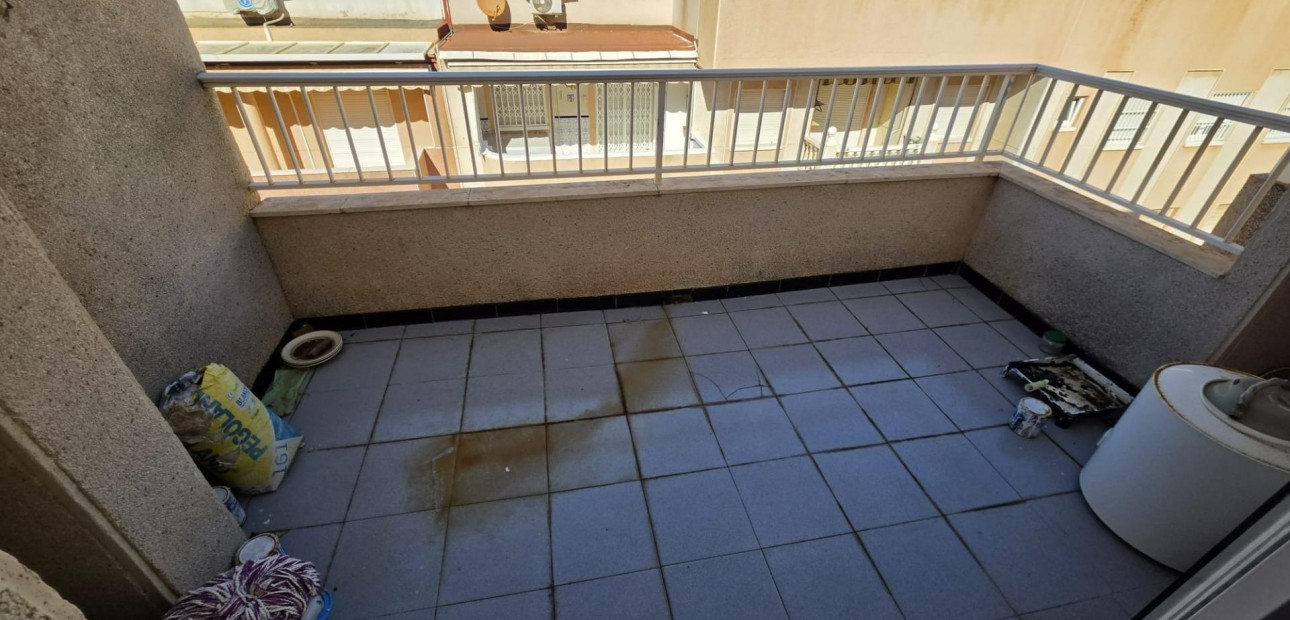 Sale - Apartment / flat -
Torrevieja - Estacion de autobuses