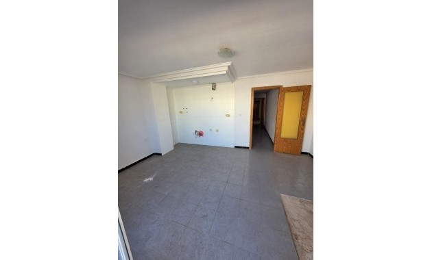 Sale - Apartment / flat -
Torrevieja - Estacion de autobuses
