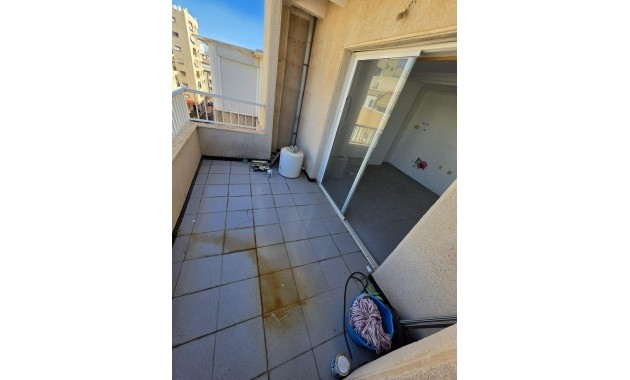 Sale - Apartment / flat -
Torrevieja - Estacion de autobuses
