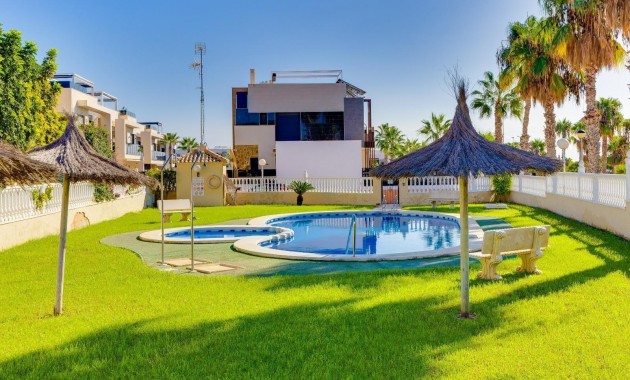 Sale - Bungalow -
Orihuela Costa - Lomas de Cabo Roig
