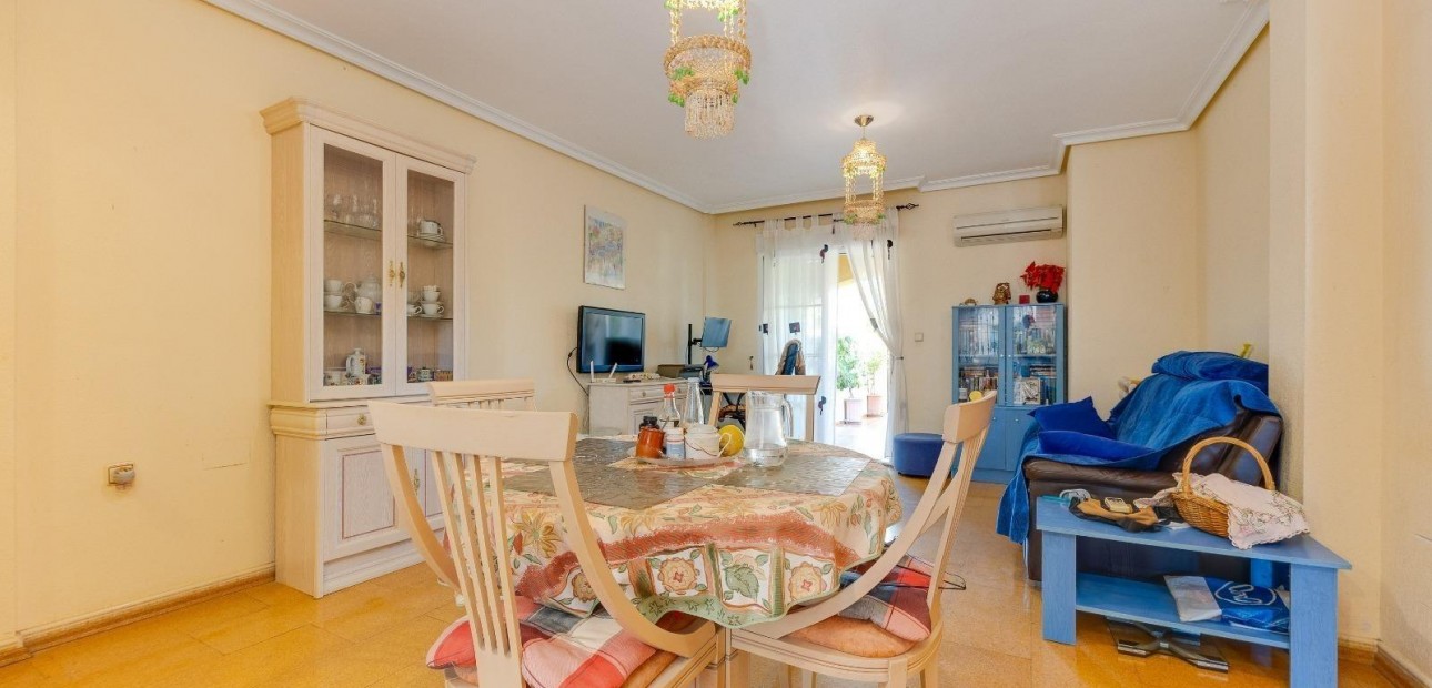 Sale - Bungalow -
Orihuela Costa - Lomas de Cabo Roig